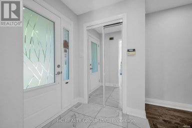 17 PUGSLEY AVENUE Richmond Hill (Crosby) Ontario photo 4