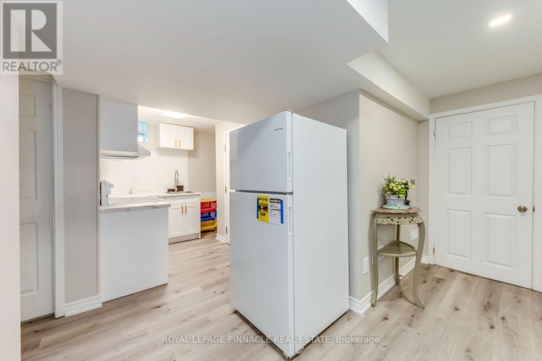 LOWER - 1292 WILLOWBANK TRAIL, Mississauga (Rathwood), Ontario, L4W5M5