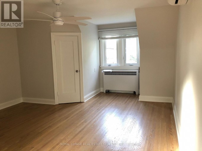 14 AVONHURST ROAD, Toronto (Islington-City Centre West), Ontario, M9A2G8