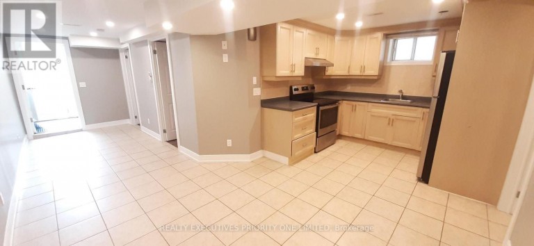 138 DAY AVENUE, Toronto (Corso Italia-Davenport), Ontario, M6E3W3