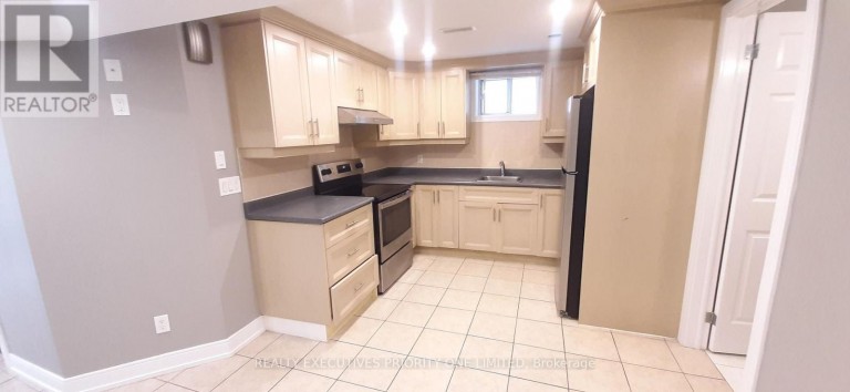 138 DAY AVENUE, Toronto (Corso Italia-Davenport), Ontario, M6E3W3