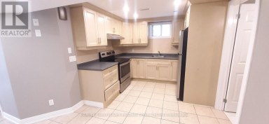 138 DAY AVENUE Toronto (Corso Italia-Davenport) Ontario photo 3