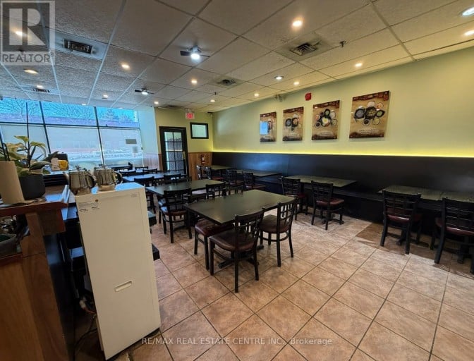 12 - 3085 HURONTARIO ST STREET, Mississauga (Cooksville), Ontario, L5A4E4