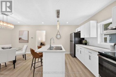 137 REBECCA STREET Stratford Ontario photo 13