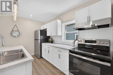 137 REBECCA STREET Stratford Ontario photo 14
