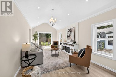 137 REBECCA STREET Stratford Ontario photo 18