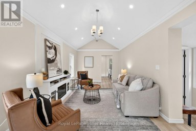 137 REBECCA STREET Stratford Ontario photo 21