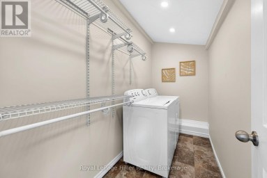 137 REBECCA STREET Stratford Ontario photo 24