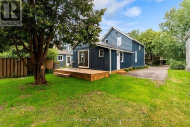 137 REBECCA STREET Stratford Ontario photo 40
