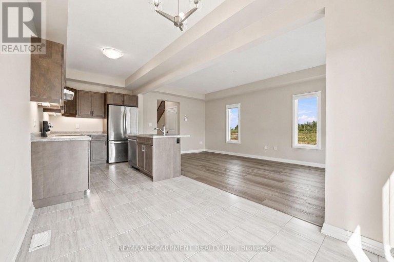 761 BRADFORD AVENUE, Fort Erie (Crescent Park), Ontario, L2A0H3