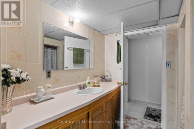 49 32ND STREET N Wasaga Beach Ontario photo 25
