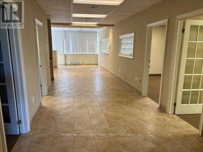 4 - 2 VATA COURT, Aurora (Aurora Village), Ontario, L4G4B6