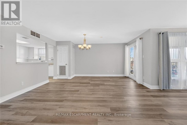 303 - 19 LAKE AVENUE S, Hamilton (Stoney Creek), Ontario, L8G2V1