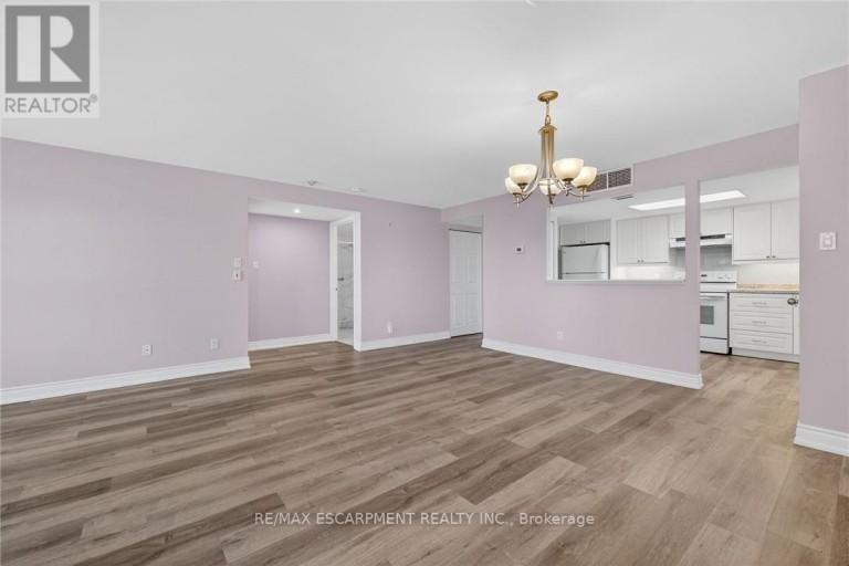 303 - 19 LAKE AVENUE S, Hamilton (Stoney Creek), Ontario, L8G2V1