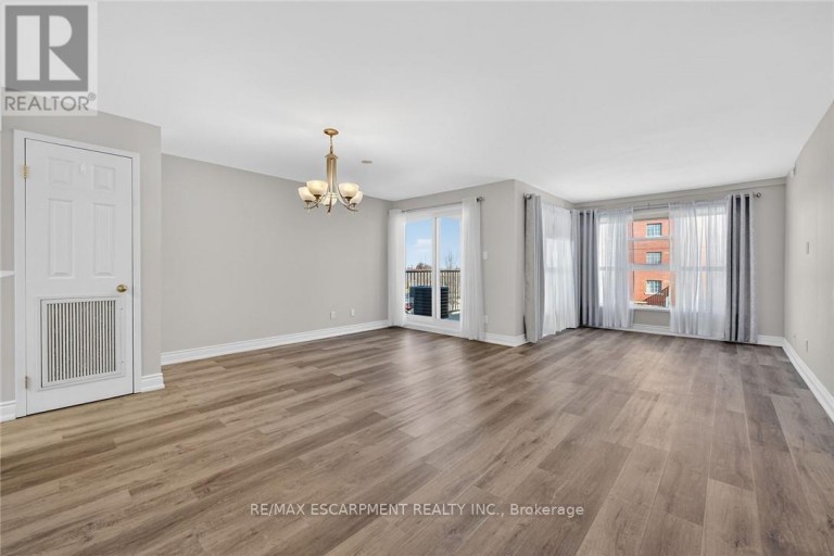 303 - 19 LAKE AVENUE S, Hamilton (Stoney Creek), Ontario, L8G2V1
