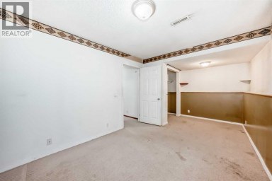 243 Erin Meadow Close Calgary Alberta photo 35