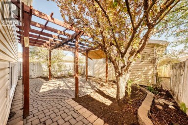 243 Erin Meadow Close Calgary Alberta photo 44