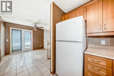 243 Erin Meadow Close Calgary Alberta photo 8