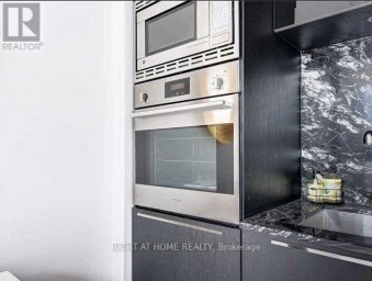 1111 - 88 BLUE JAYS WAY Toronto (Waterfront Communities) Ontario photo 12