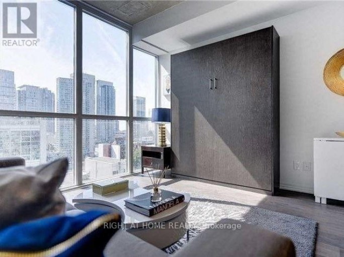 1111 - 88 BLUE JAYS WAY, Toronto (Waterfront Communities), Ontario, M5V0L7