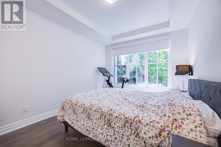 207 - 652 CRICKLEWOOD DRIVE, Mississauga (Mineola), Ontario, L5G0A5