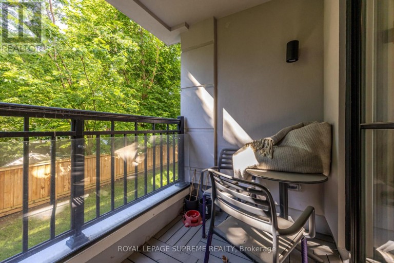 207 - 652 CRICKLEWOOD DRIVE, Mississauga (Mineola), Ontario, L5G0A5