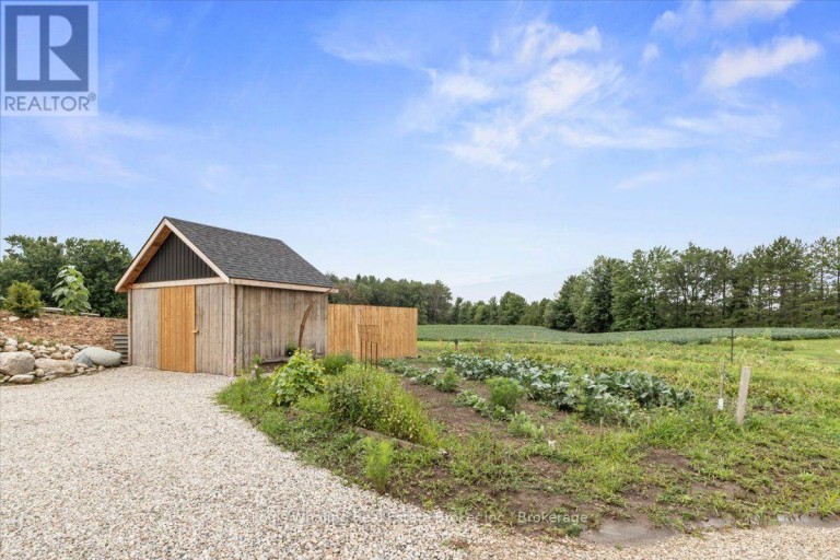 034404 5TH NDR SIDE ROAD, West Grey, Ontario, N0G1S0