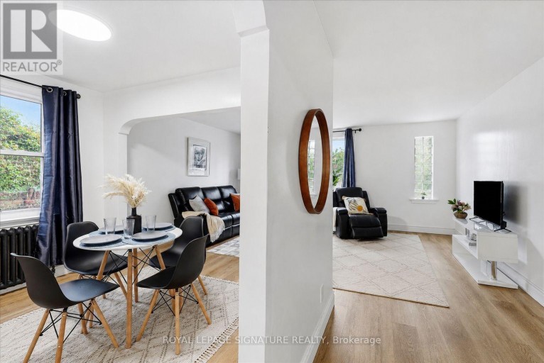 2479 QUEEN STREET E, Toronto (The Beaches), Ontario, M4E1H8