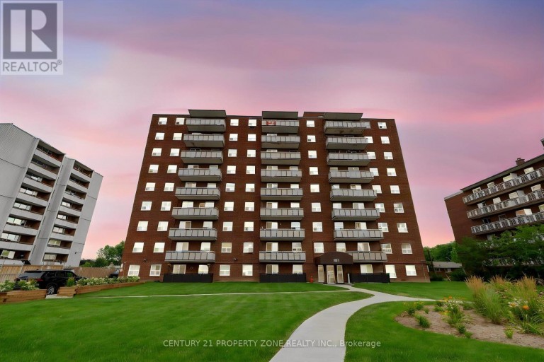 105 - 851 QUEENSTON ROAD, Hamilton (Stoney Creek), Ontario, L8G1B4