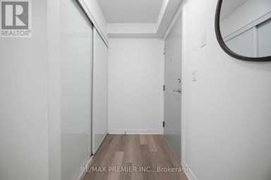 312 - 80 ESTHER LORRIE DRIVE Toronto (West Humber-Clairville) Ontario photo 5