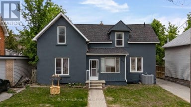 246 MARY STREET Orillia Ontario photo 1