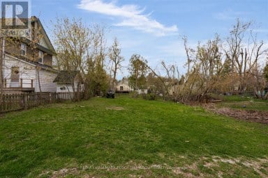 246 MARY STREET Orillia Ontario photo 12