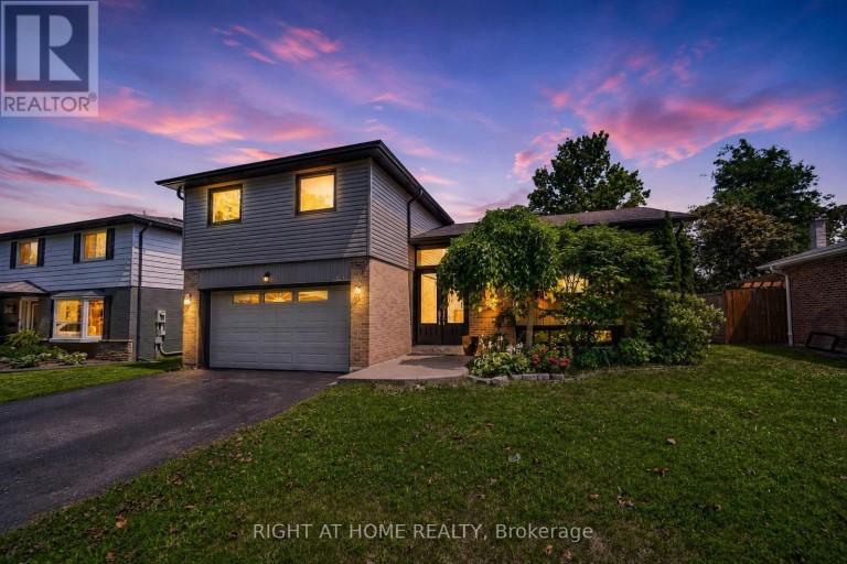 17 CLOVER AVENUE, Barrie (Allandale Heights), Ontario, L4N3M7