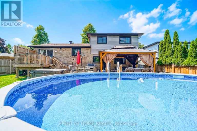 17 CLOVER AVENUE, Barrie (Allandale Heights), Ontario, L4N3M7
