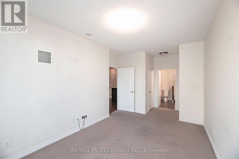 312 - 1135 ROYAL YORK ROAD, Toronto (Edenbridge-Humber Valley), Ontario, M9A0C3