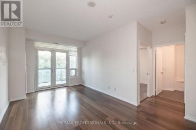 312 - 1135 ROYAL YORK ROAD Toronto (Edenbridge-Humber Valley) Ontario photo 4