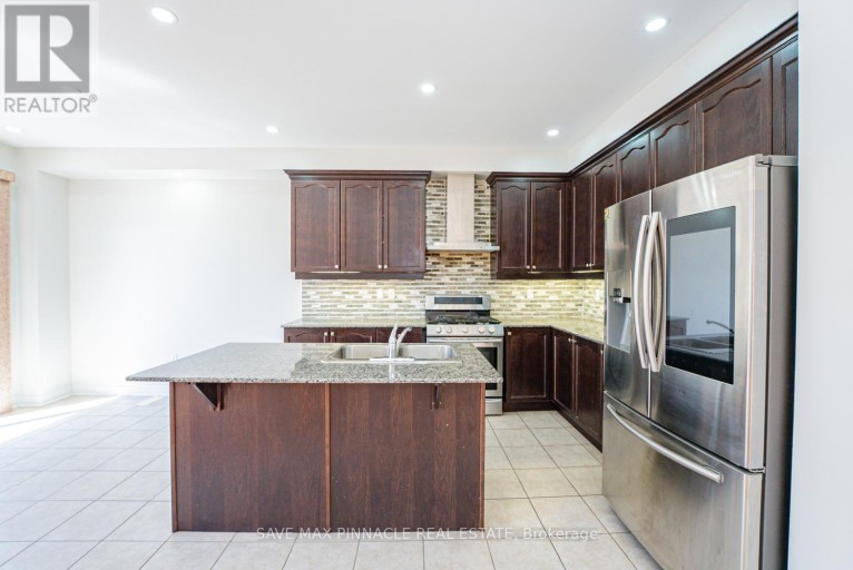 16 BABY POINTE TRAIL, Brampton (Northwest Brampton), Ontario, L7A0W3