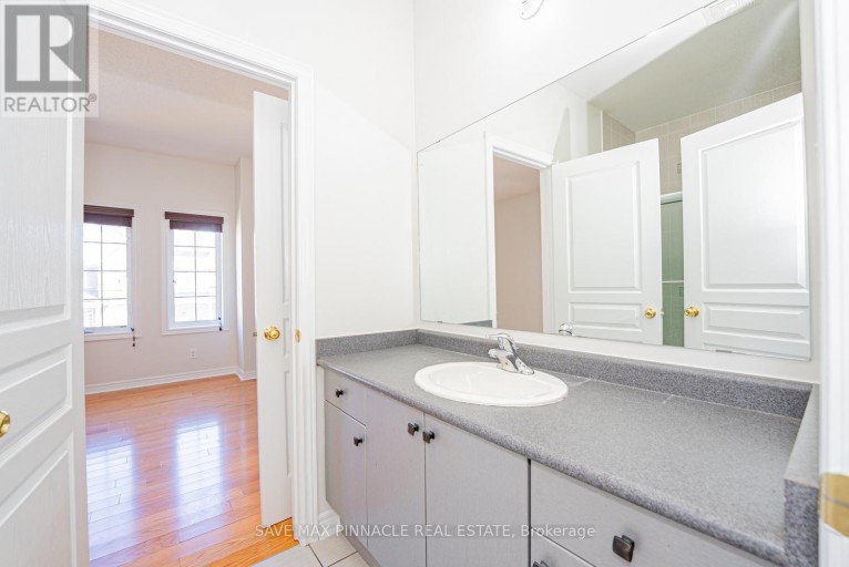 16 BABY POINTE TRAIL, Brampton (Northwest Brampton), Ontario, L7A0W3