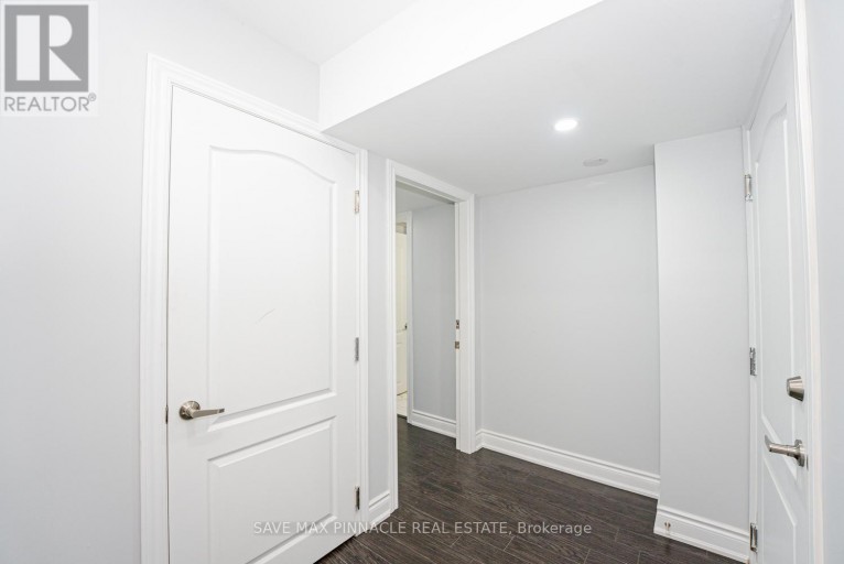 16 BABY POINTE TRAIL, Brampton (Northwest Brampton), Ontario, L7A0W3