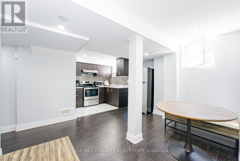 16 BABY POINTE TRAIL, Brampton (Northwest Brampton), Ontario, L7A0W3