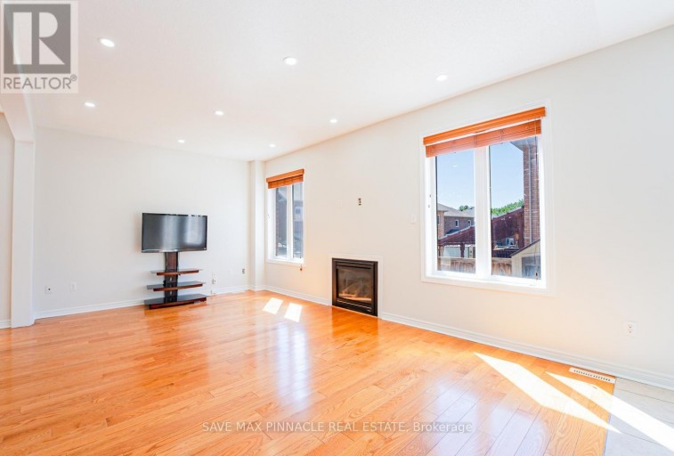 16 BABY POINTE TRAIL, Brampton (Northwest Brampton), Ontario, L7A0W3