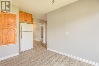 11 JACKSONS POINT AVENUE Georgina (Sutton & Jackson's Point) Ontario photo 12