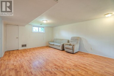 11 JACKSONS POINT AVENUE Georgina (Sutton & Jackson's Point) Ontario photo 15