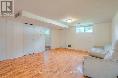 11 JACKSONS POINT AVENUE Georgina (Sutton & Jackson's Point) Ontario photo 17