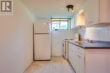11 JACKSONS POINT AVENUE Georgina (Sutton & Jackson's Point) Ontario photo 18