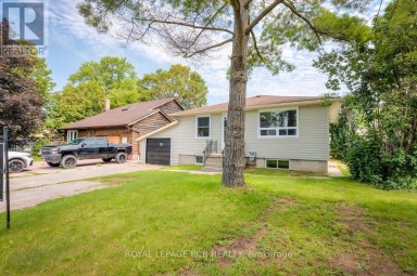 11 JACKSONS POINT AVENUE Georgina (Sutton & Jackson's Point) Ontario photo 2