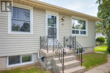 11 JACKSONS POINT AVENUE Georgina (Sutton & Jackson's Point) Ontario photo 3
