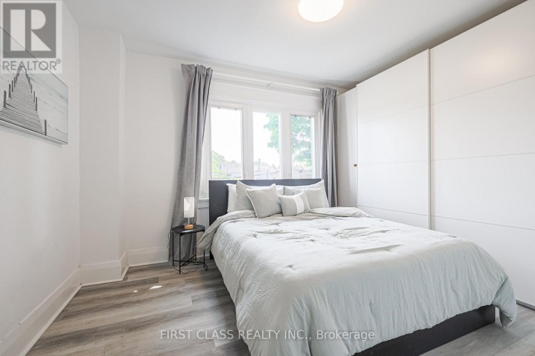 53 ALDRIDGE AVENUE, Toronto (Woodbine Corridor), Ontario, M4C3W3