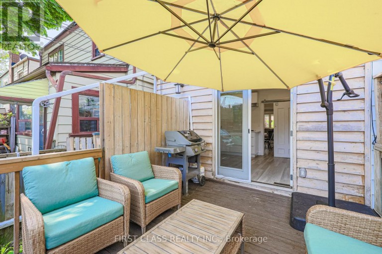 53 ALDRIDGE AVENUE, Toronto (Woodbine Corridor), Ontario, M4C3W3