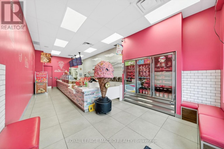 D9 - 380 DUNDAS STREET E, Oakville (WC Wedgewood Creek), Ontario, L6H6Z9